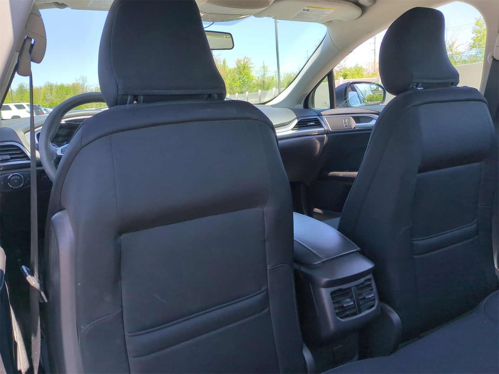 Thumbnail: 2016 Ford Fusion - 18