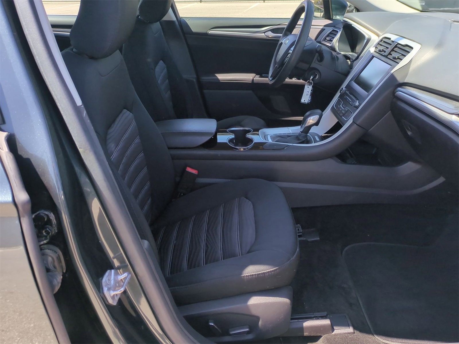 Thumbnail: 2016 Ford Fusion - 21