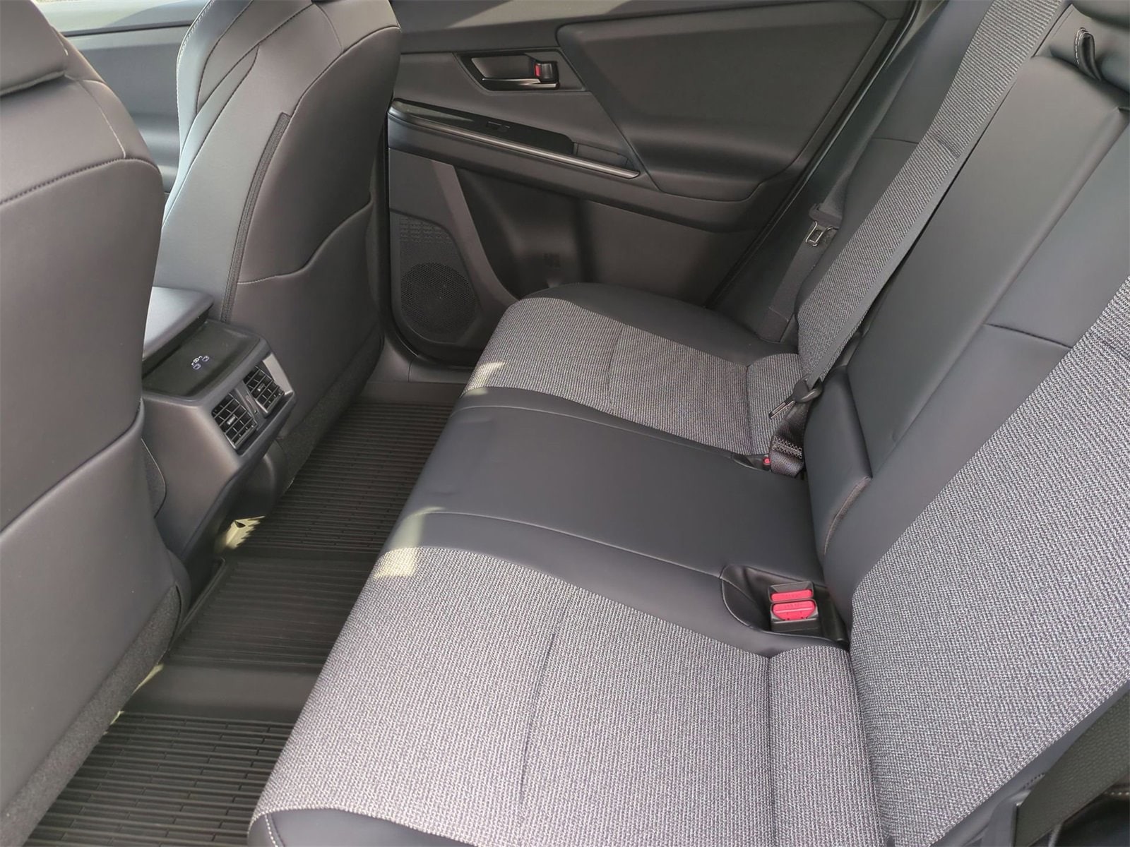 Thumbnail: 2026 Toyota bZ - 19