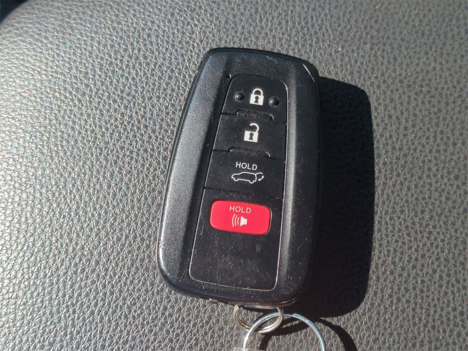 Thumbnail: 2023 Toyota RAV4 - 35