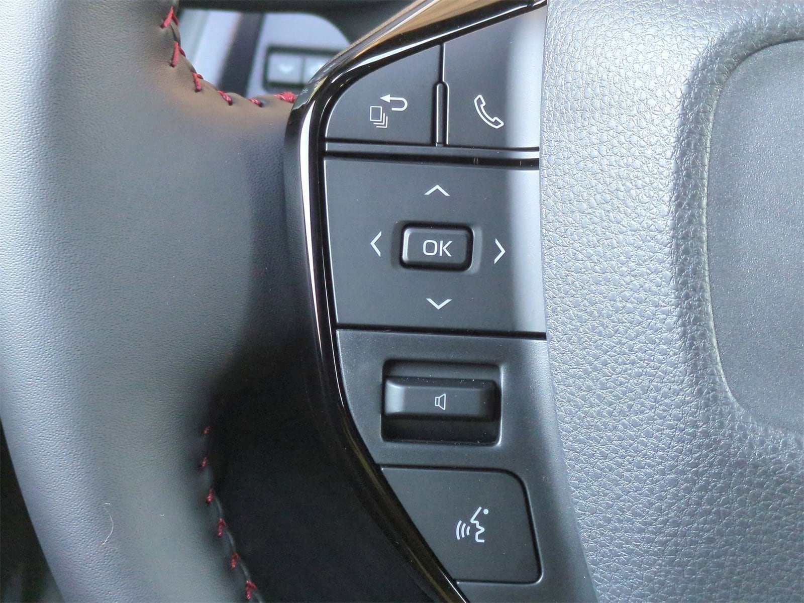 Thumbnail: 2026 Toyota Prius - 23