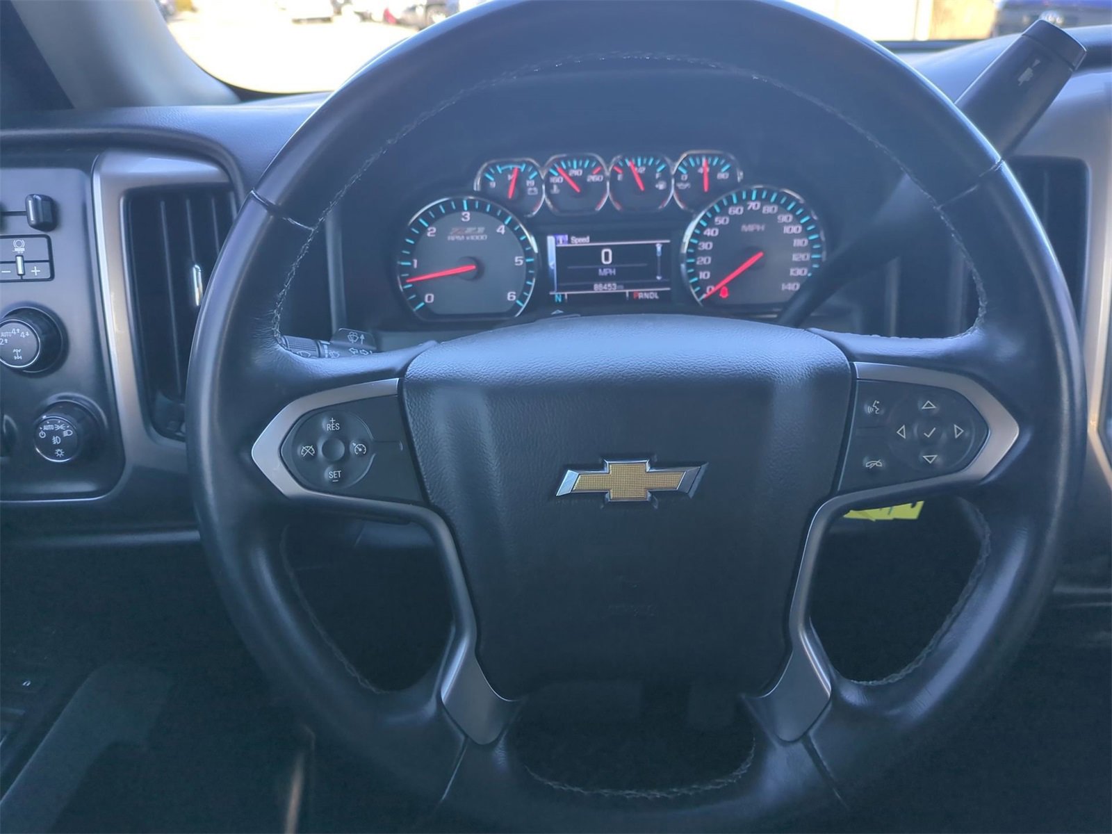 Thumbnail: 2017 Chevrolet Silverado 1500 - 22