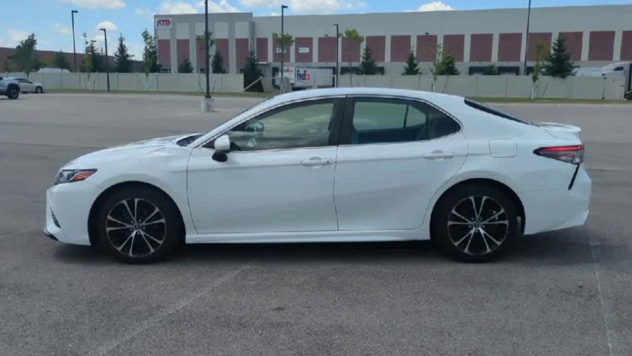 Thumbnail: 2018 Toyota Camry - 5