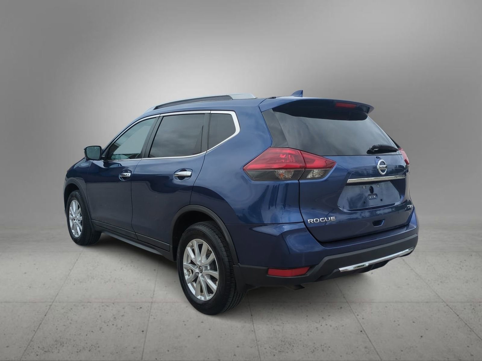 Thumbnail: 2018 Nissan Rogue - 6