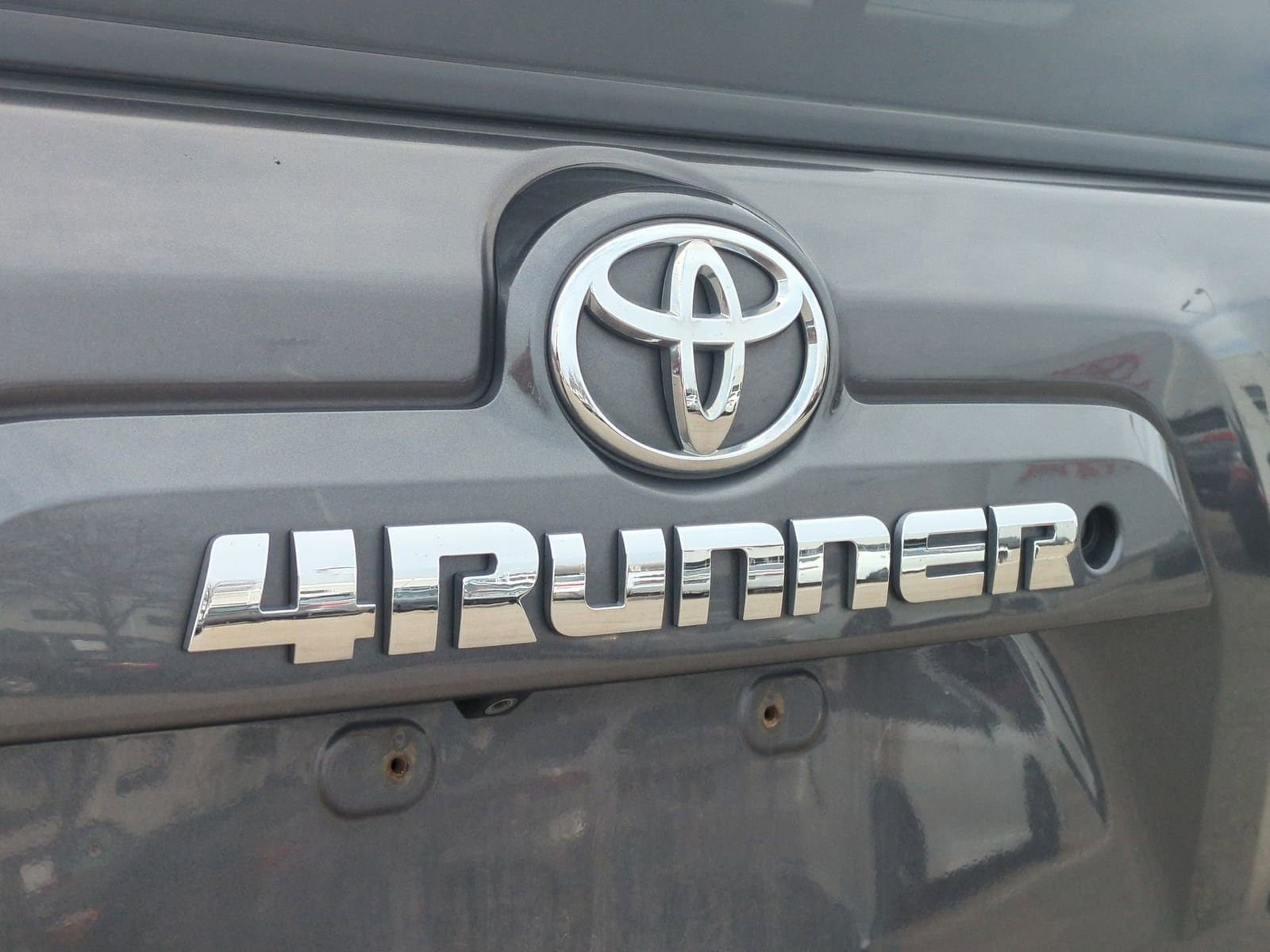 Thumbnail: 2014 Toyota 4Runner - 13