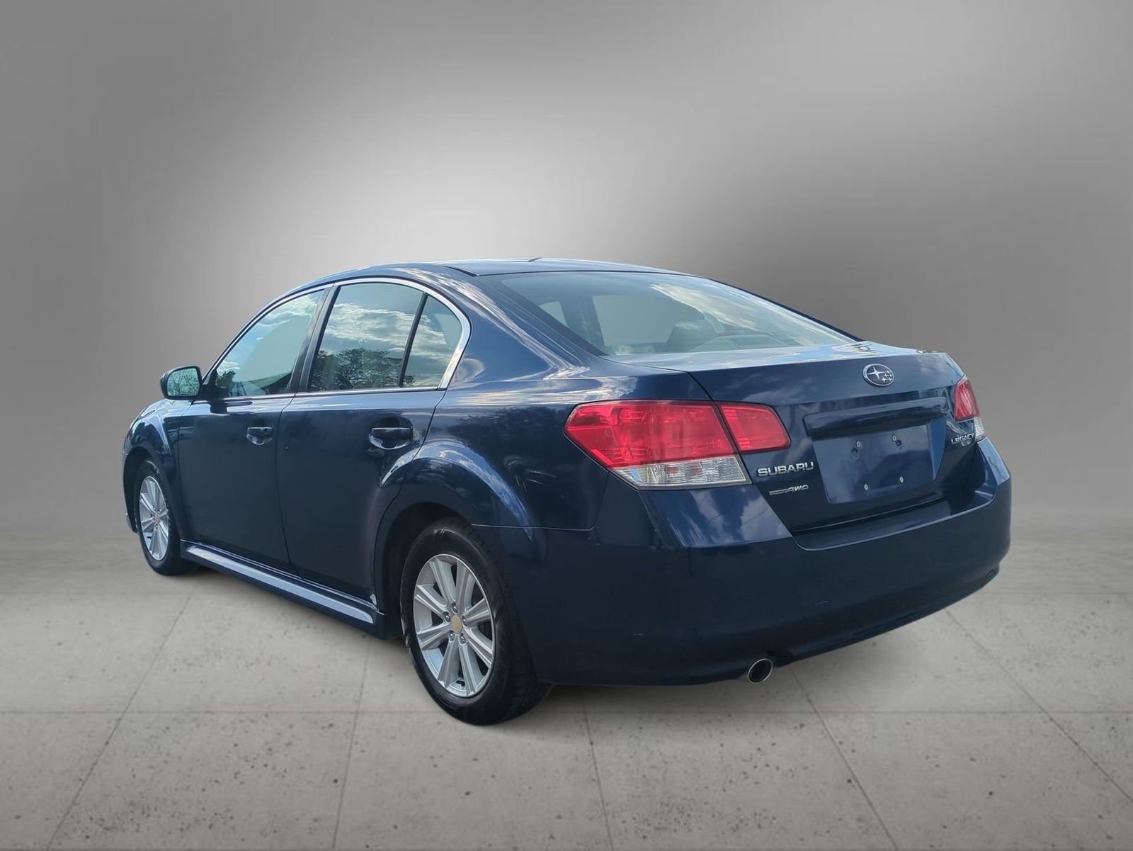 Thumbnail: 2011 Subaru Legacy - 6