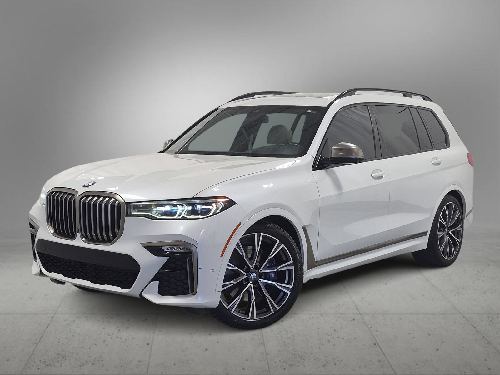 2022 BMW X7