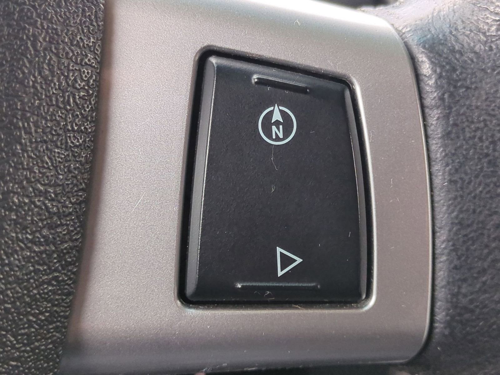 Thumbnail: 2010 Jeep Grand Cherokee - 26