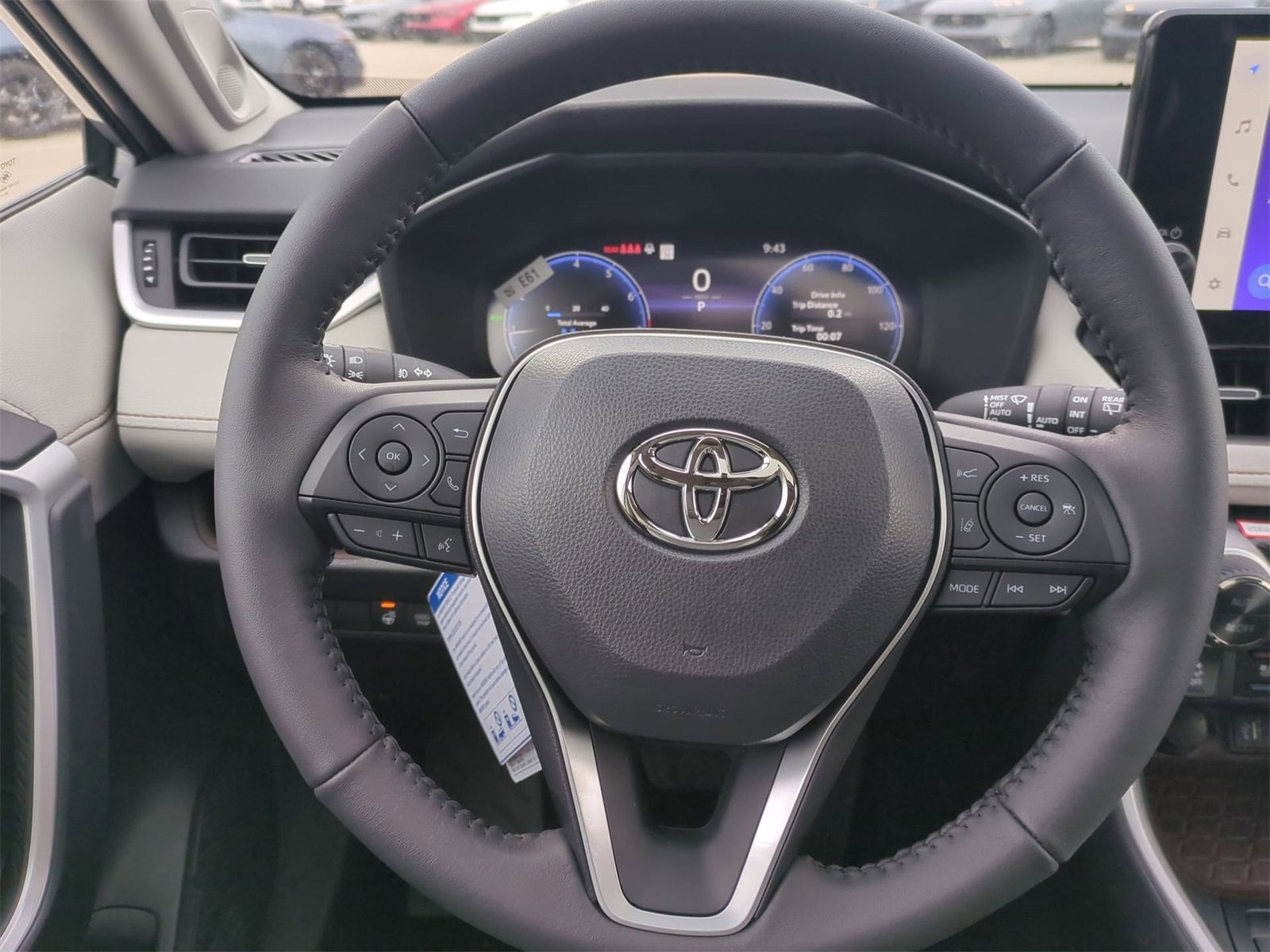 Thumbnail: 2025 Toyota RAV4 - 24