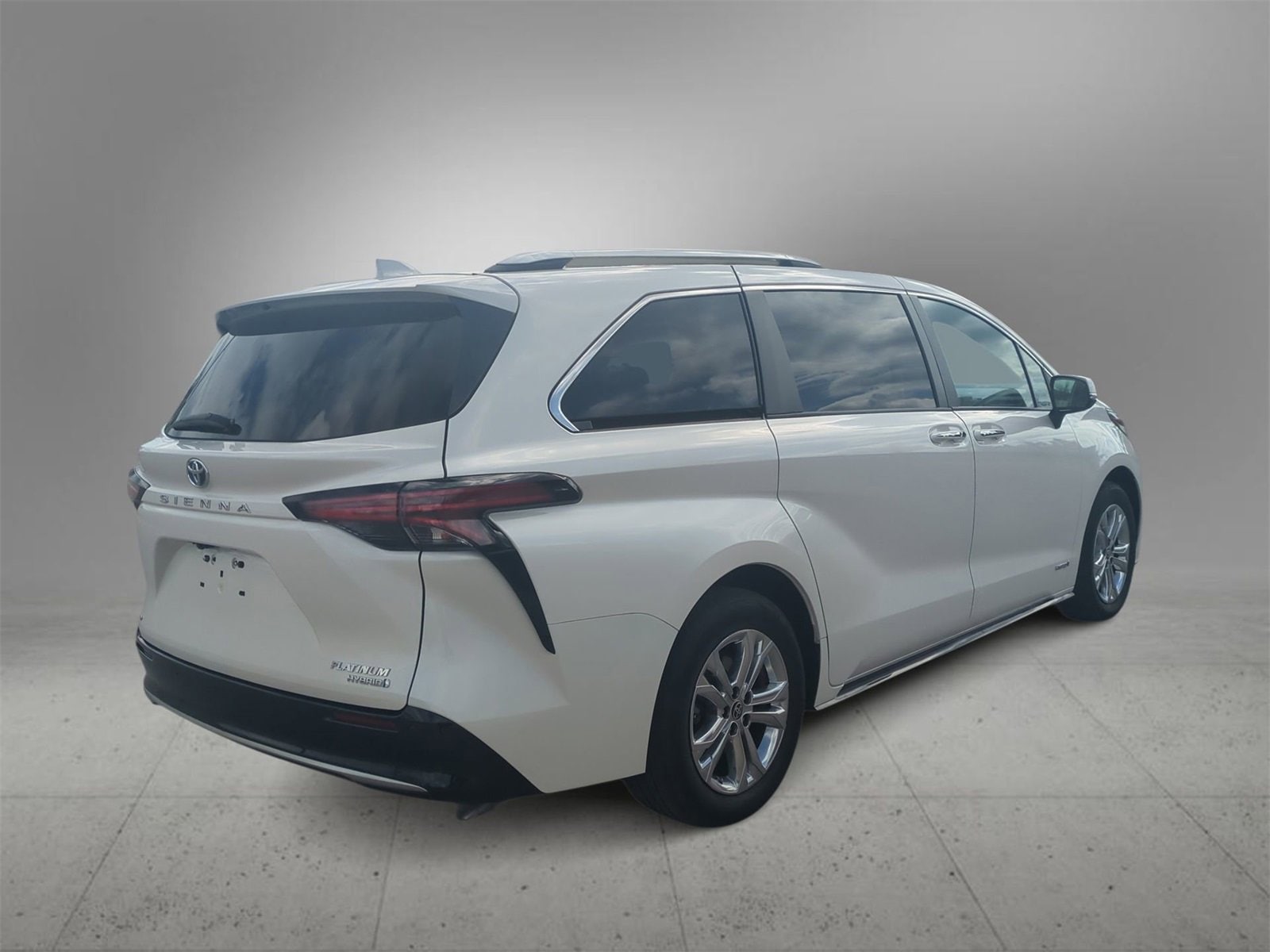 Thumbnail: 2021 Toyota Sienna - 8