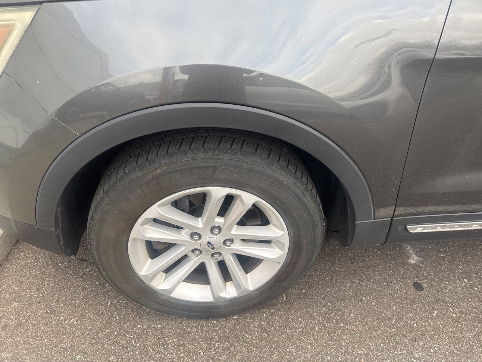 Thumbnail: 2016 Ford Explorer - 4