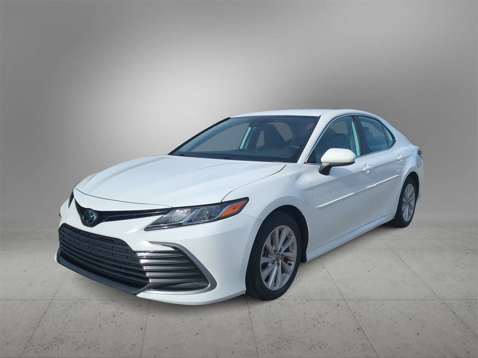 Thumbnail: 2023 Toyota Camry - 4