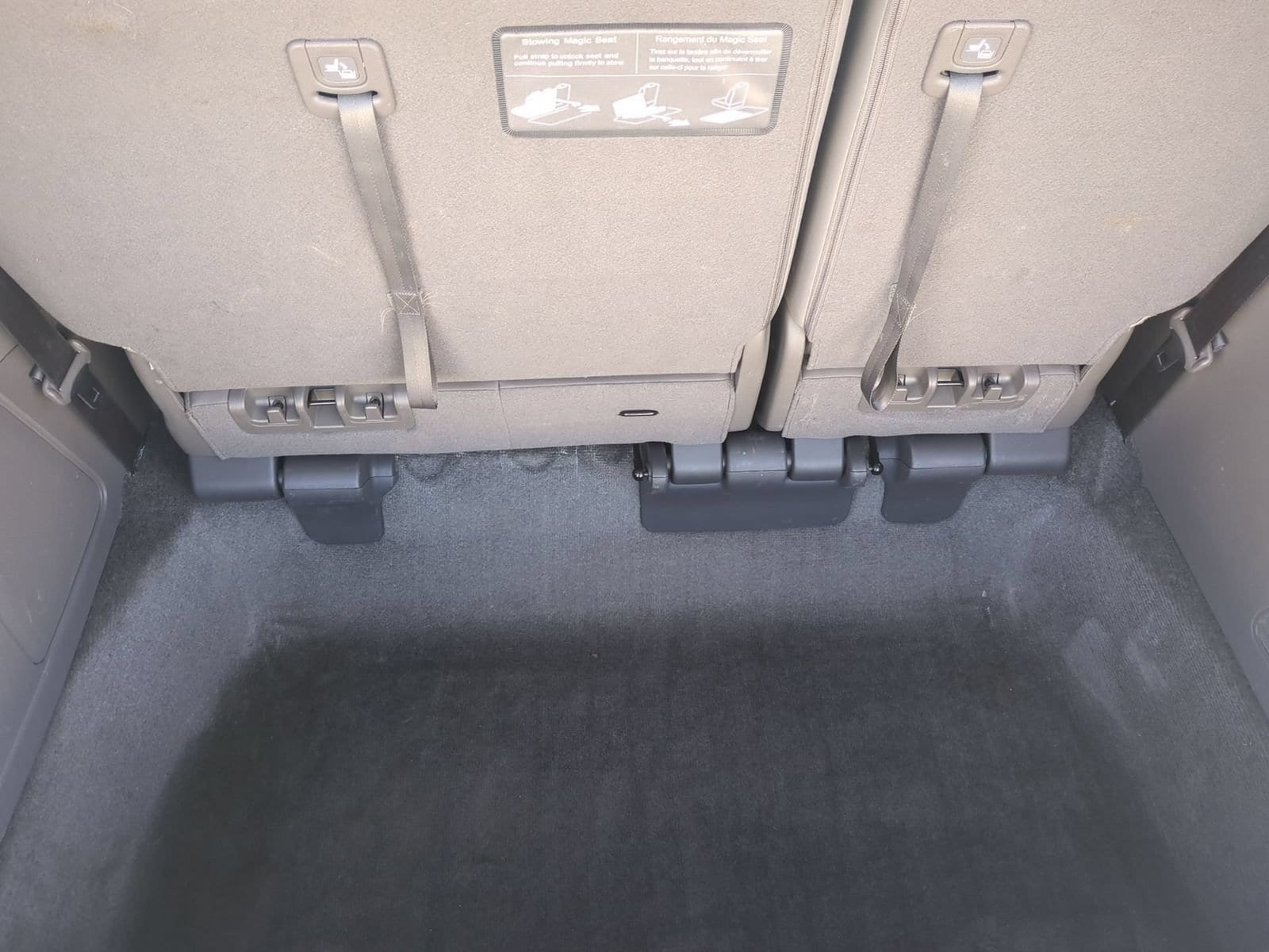 Thumbnail: 2014 Honda Odyssey - 33