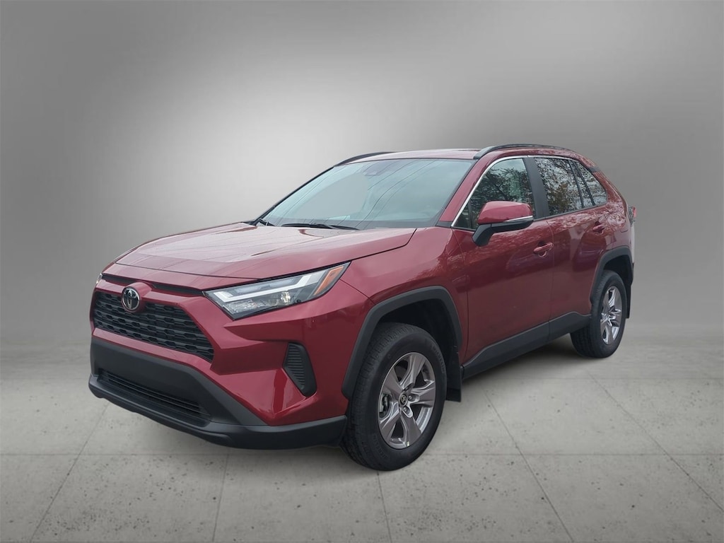 Used 2025 Toyota RAV4 XLE SUV