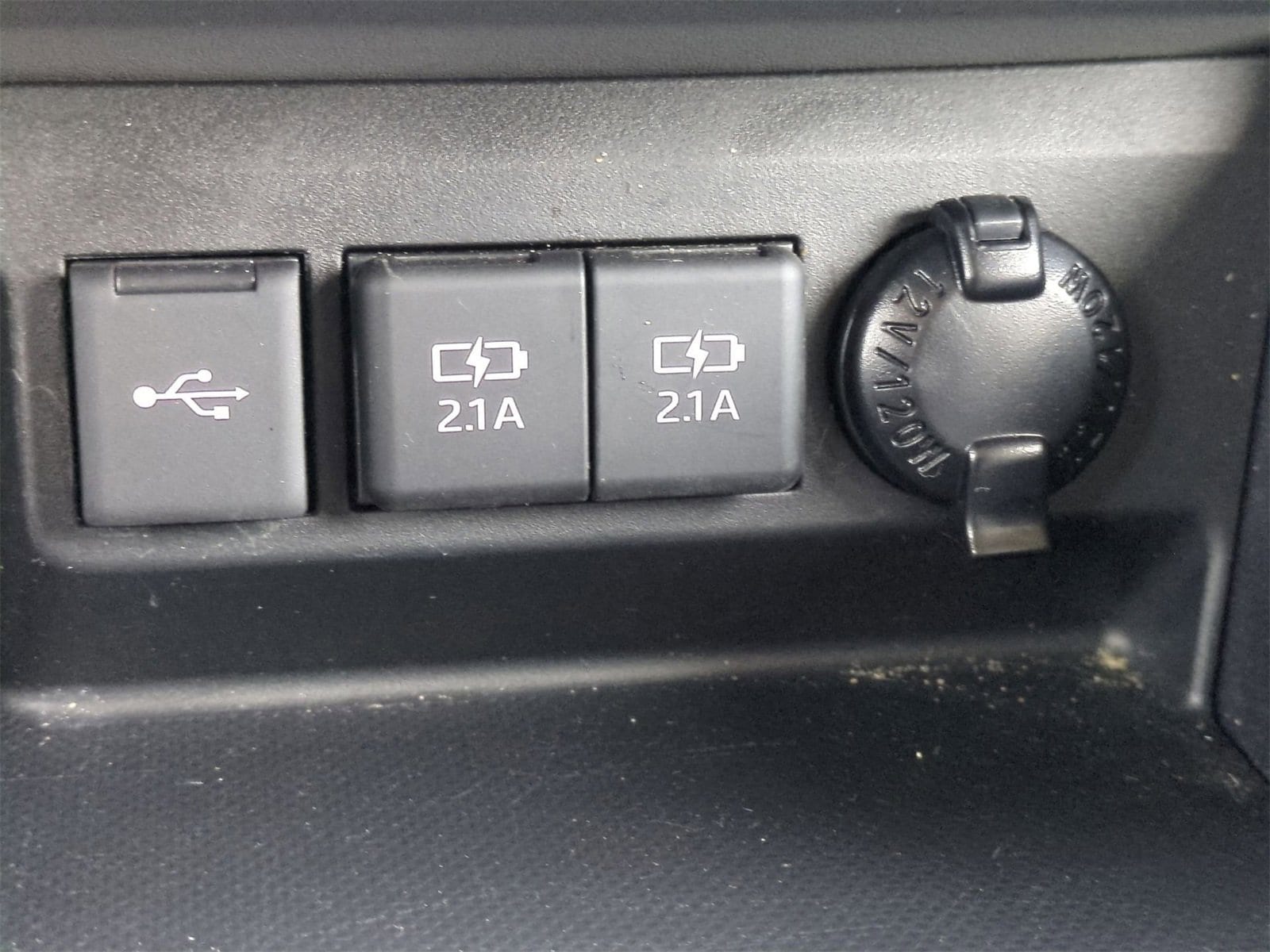 Thumbnail: 2021 Toyota Highlander - 33