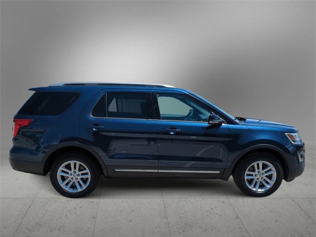 Thumbnail: 2017 Ford Explorer - 9