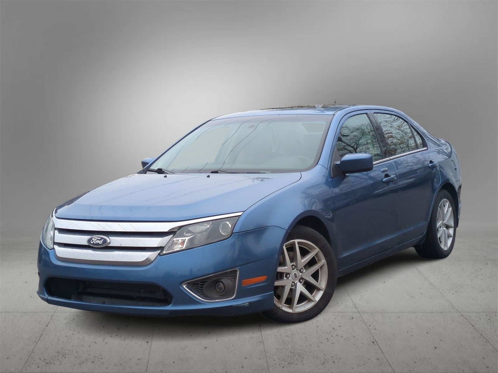 Thumbnail: 2010 Ford Fusion - 1