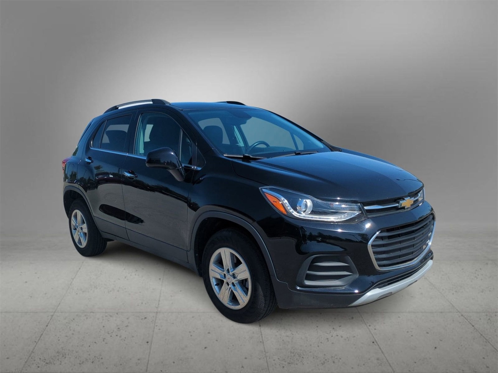 Thumbnail: 2019 Chevrolet Trax - 2
