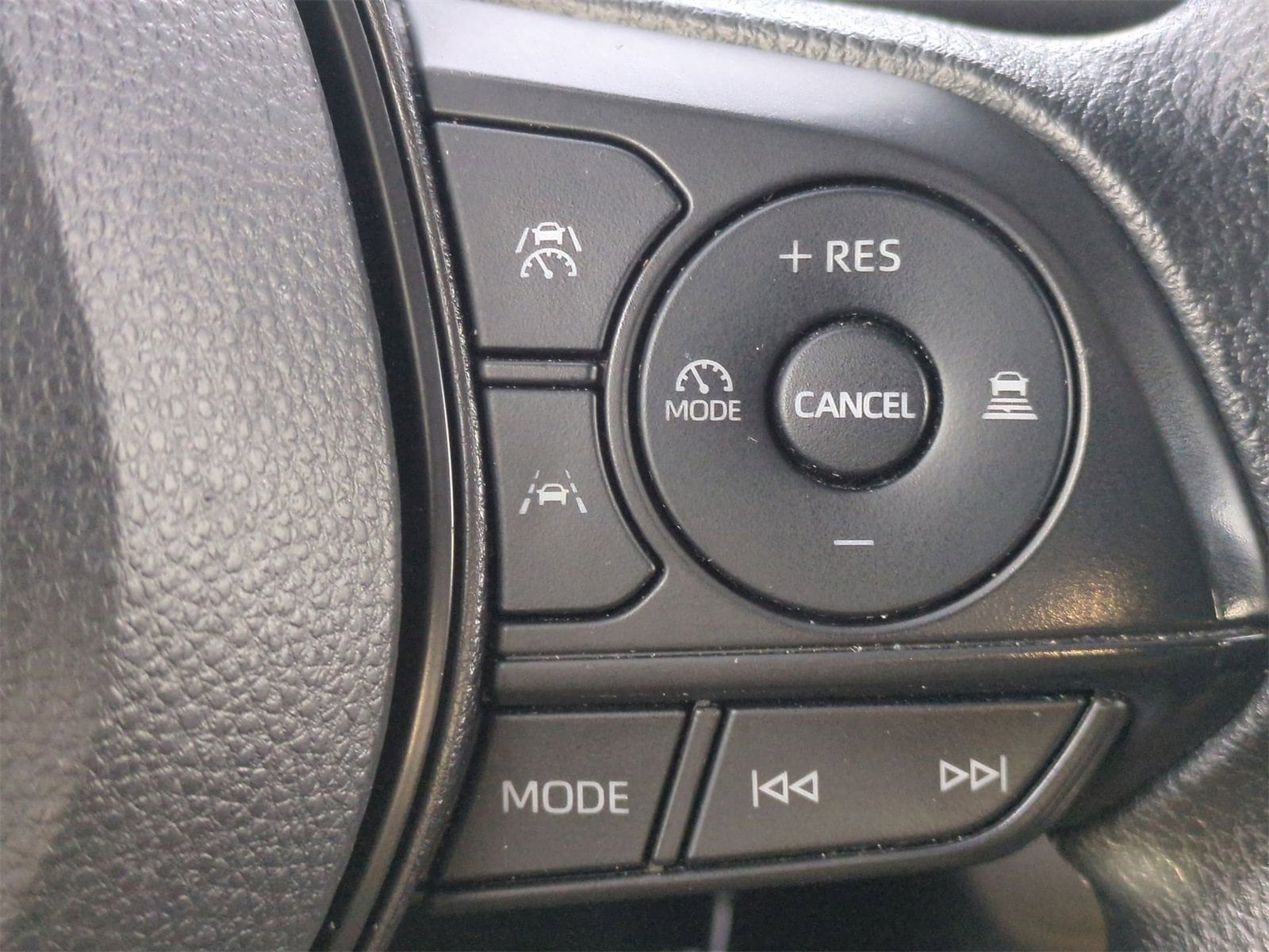 Thumbnail: 2023 Toyota Corolla - 24