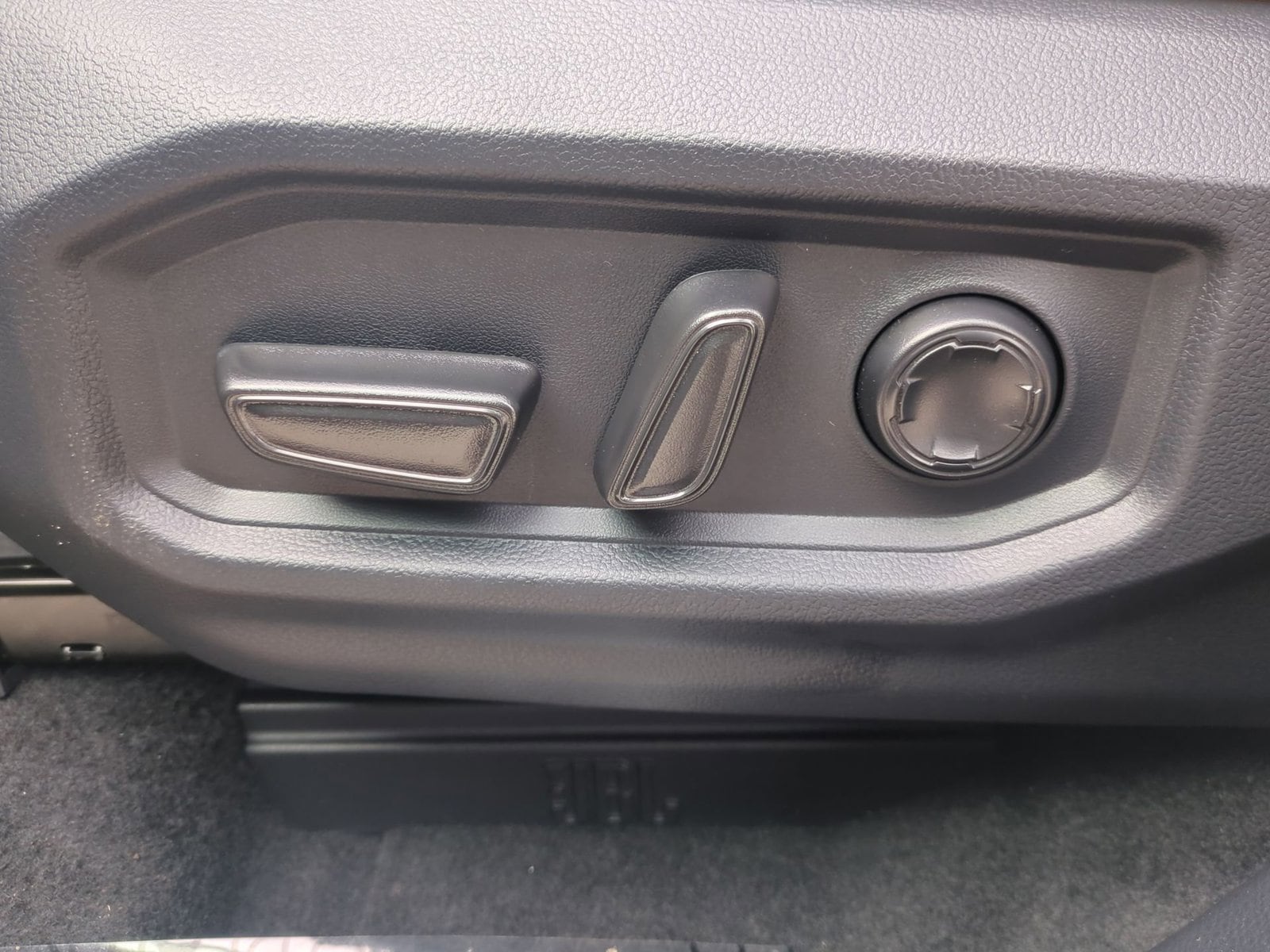 2026 Toyota Tundra 1794 Edition - Photo 17