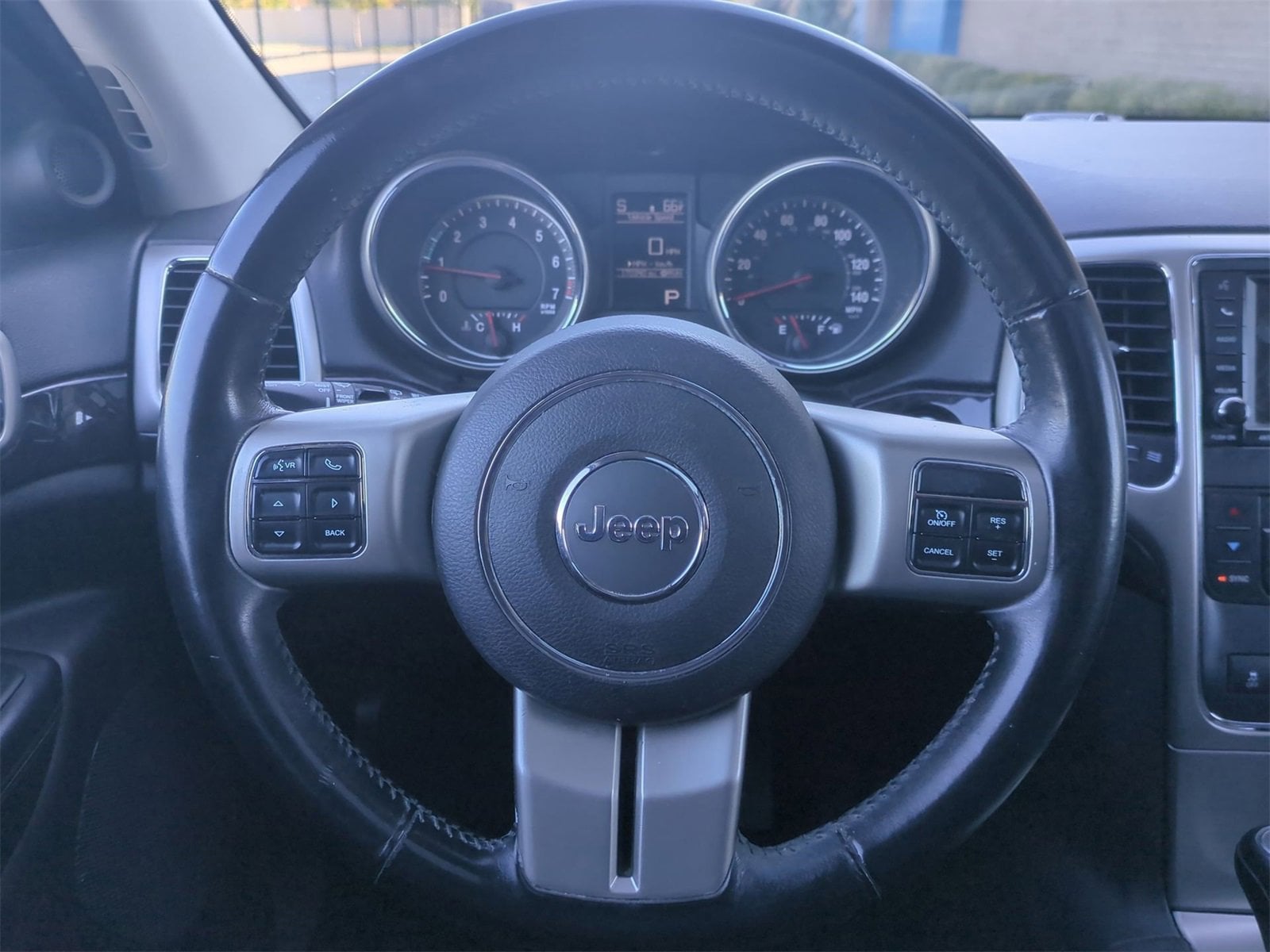 Thumbnail: 2012 Jeep Grand Cherokee - 24