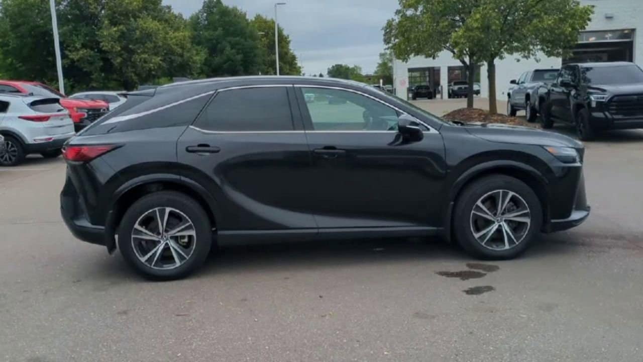 Thumbnail: 2023 Lexus RX - 9