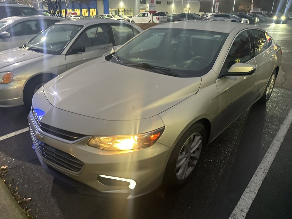 Used 2016 Chevrolet Malibu LT w/1LT Sedan