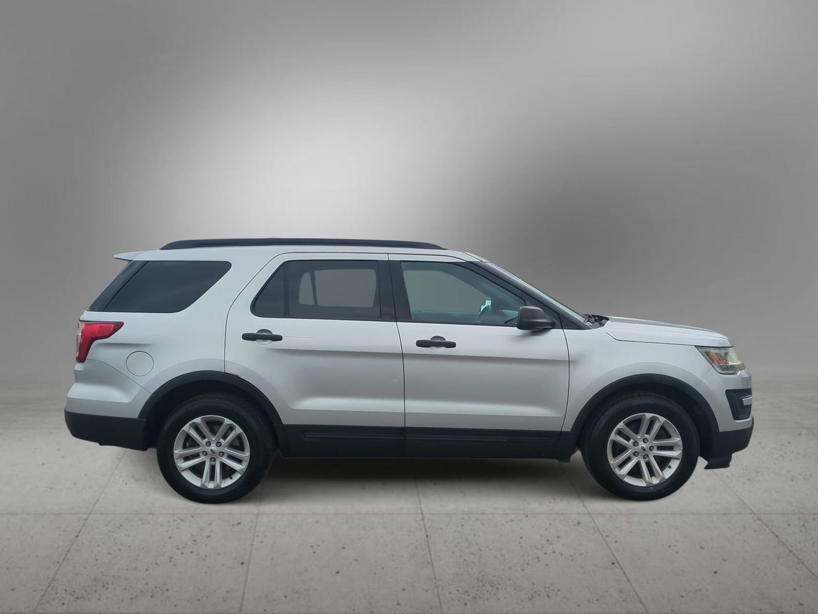 Thumbnail: 2017 Ford Explorer - 9