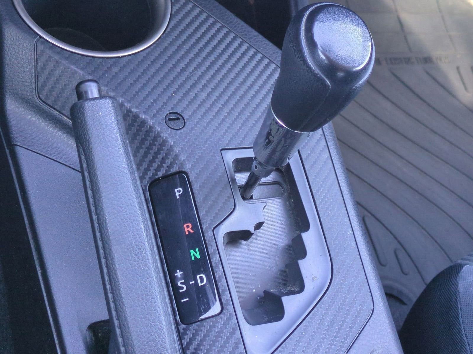 Thumbnail: 2015 Toyota RAV4 - 30