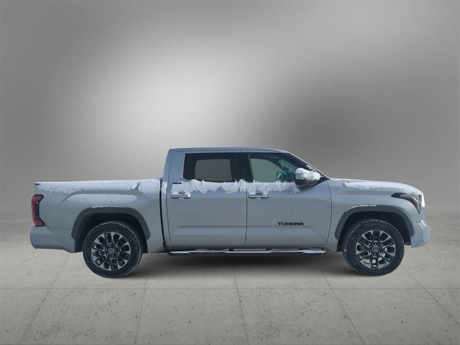 Thumbnail: 2023 Toyota Tundra - 9