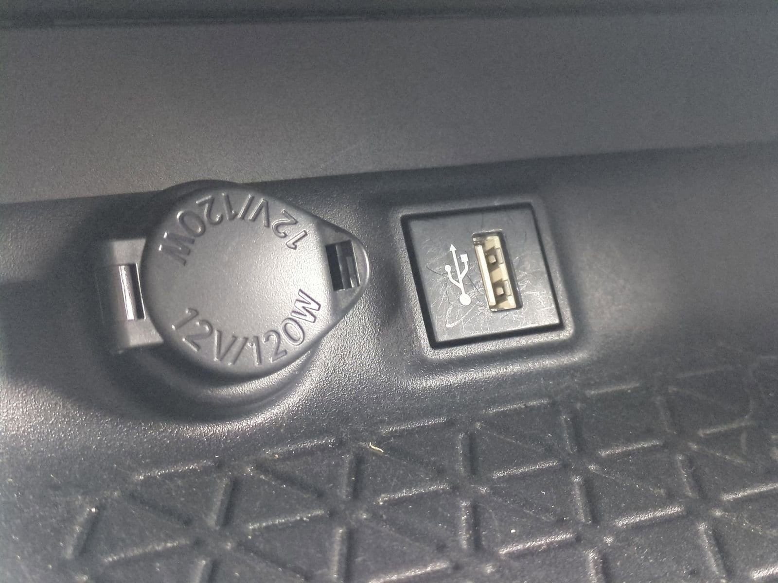 Thumbnail: 2023 Toyota RAV4 - 29