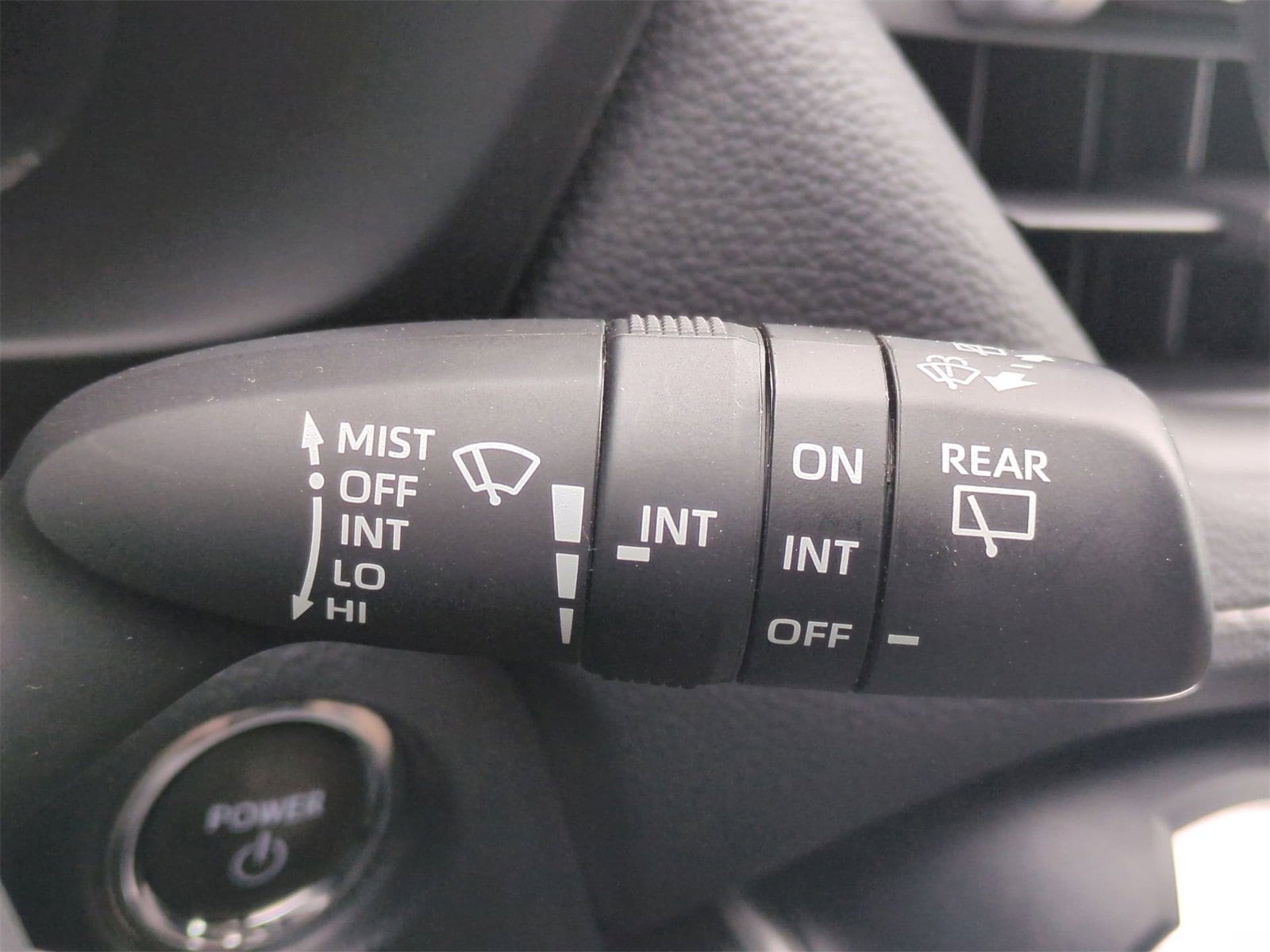 2023 Toyota RAV4 Woodland Edition 25