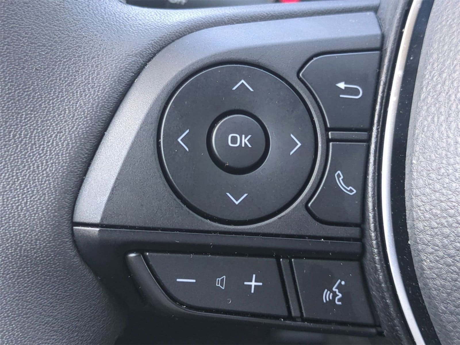 Thumbnail: 2024 Toyota RAV4 - 25