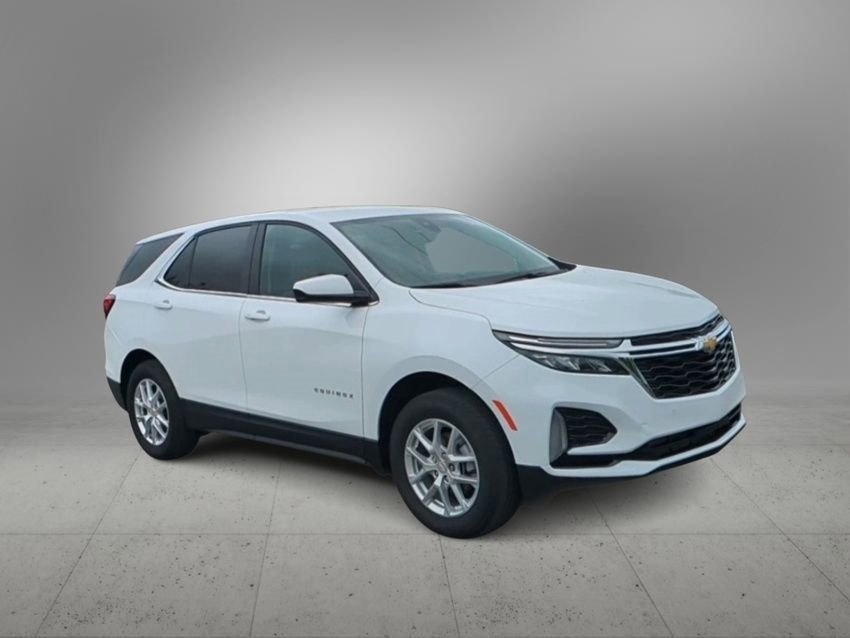 2024 Chevrolet Equinox photo 2