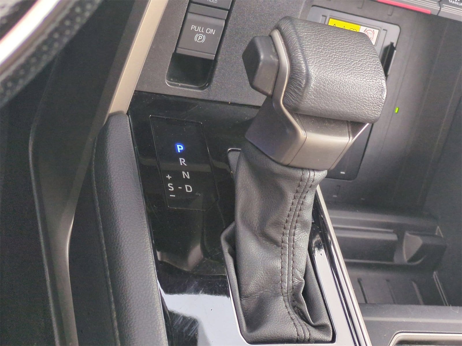 Thumbnail: 2023 Toyota Tundra - 31