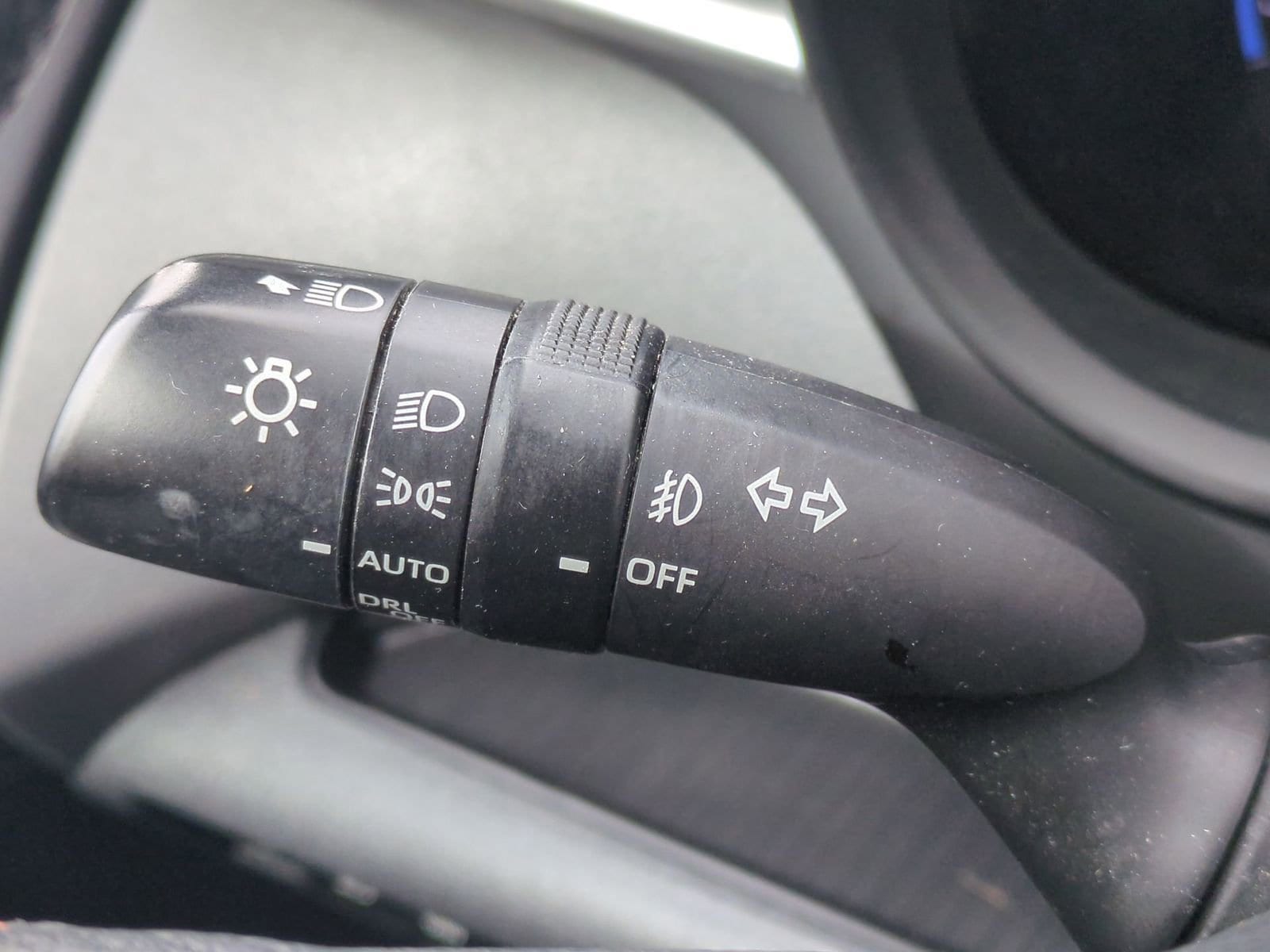 Thumbnail: 2023 Toyota Sienna - 28