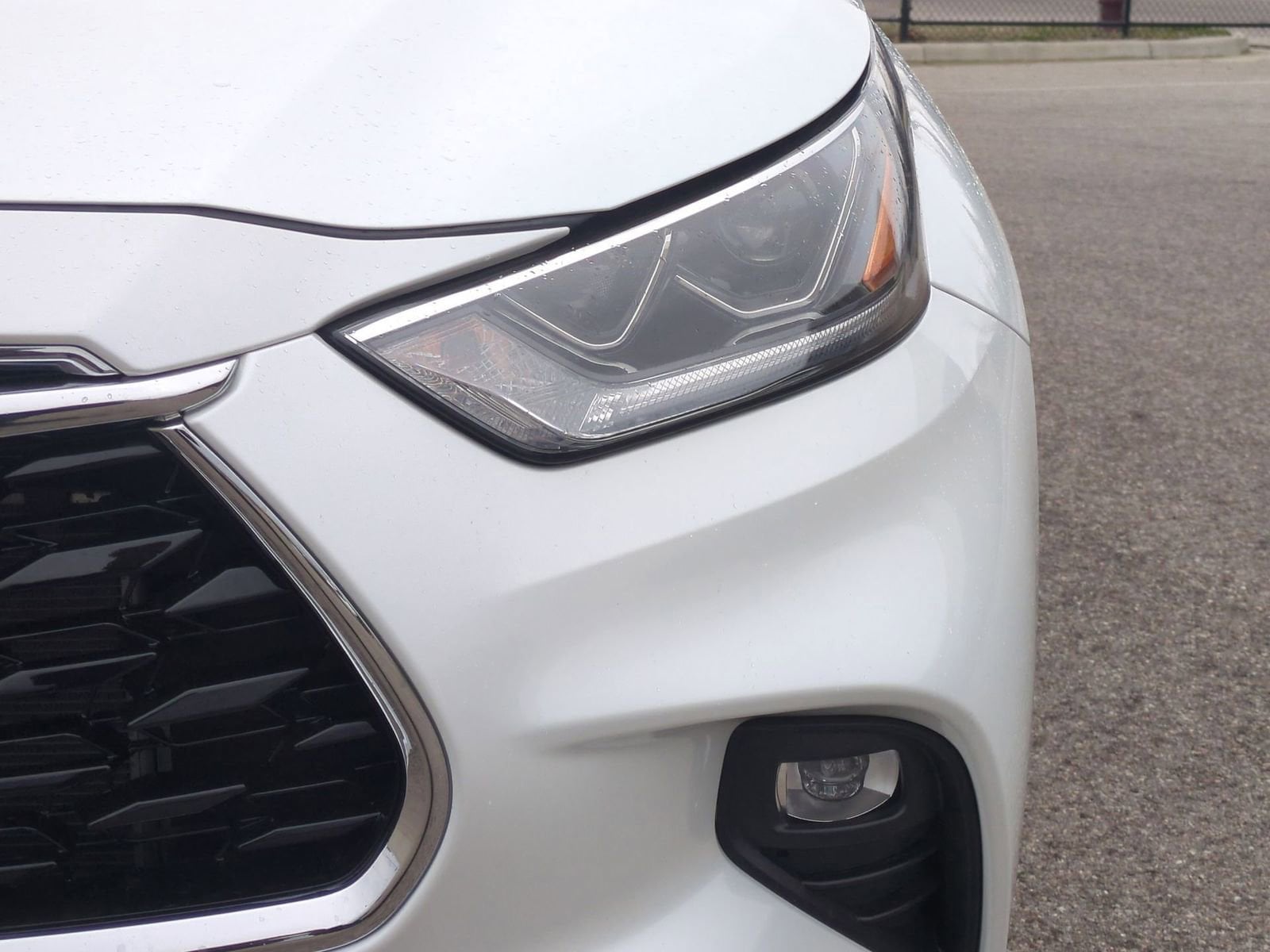 Thumbnail: 2023 Toyota Highlander - 11