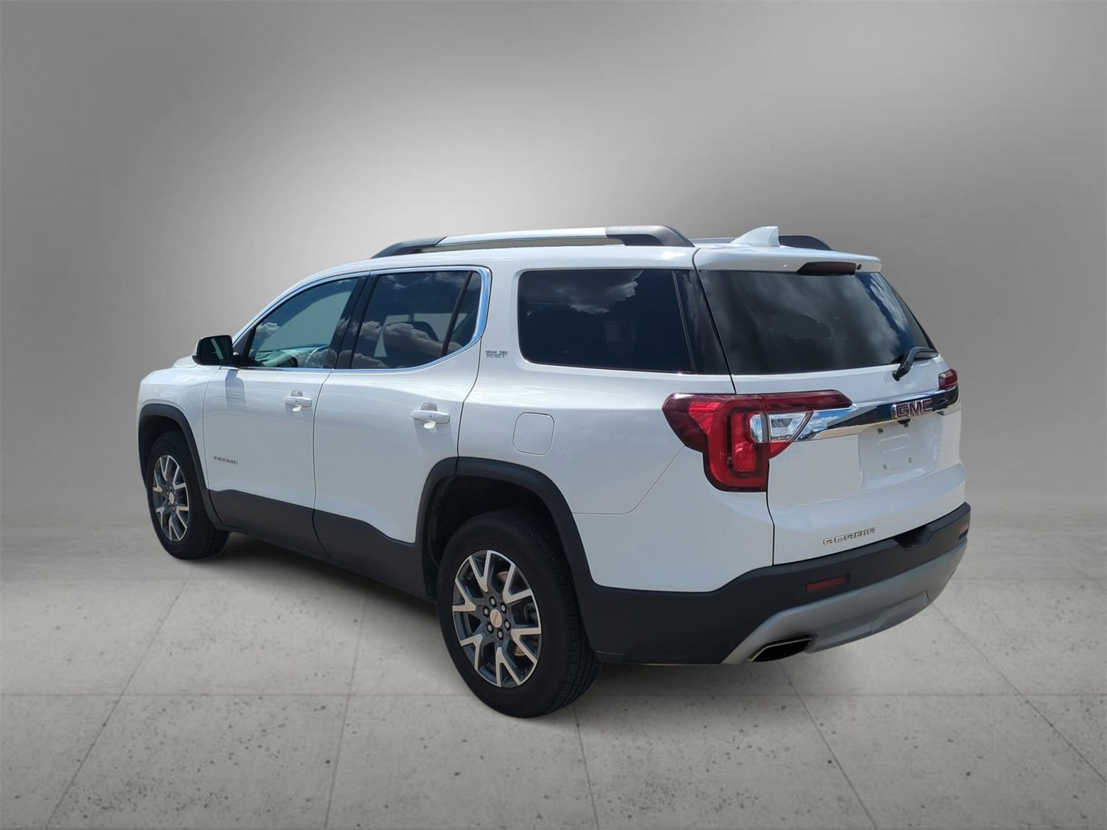 Thumbnail: 2023 GMC Acadia - 6