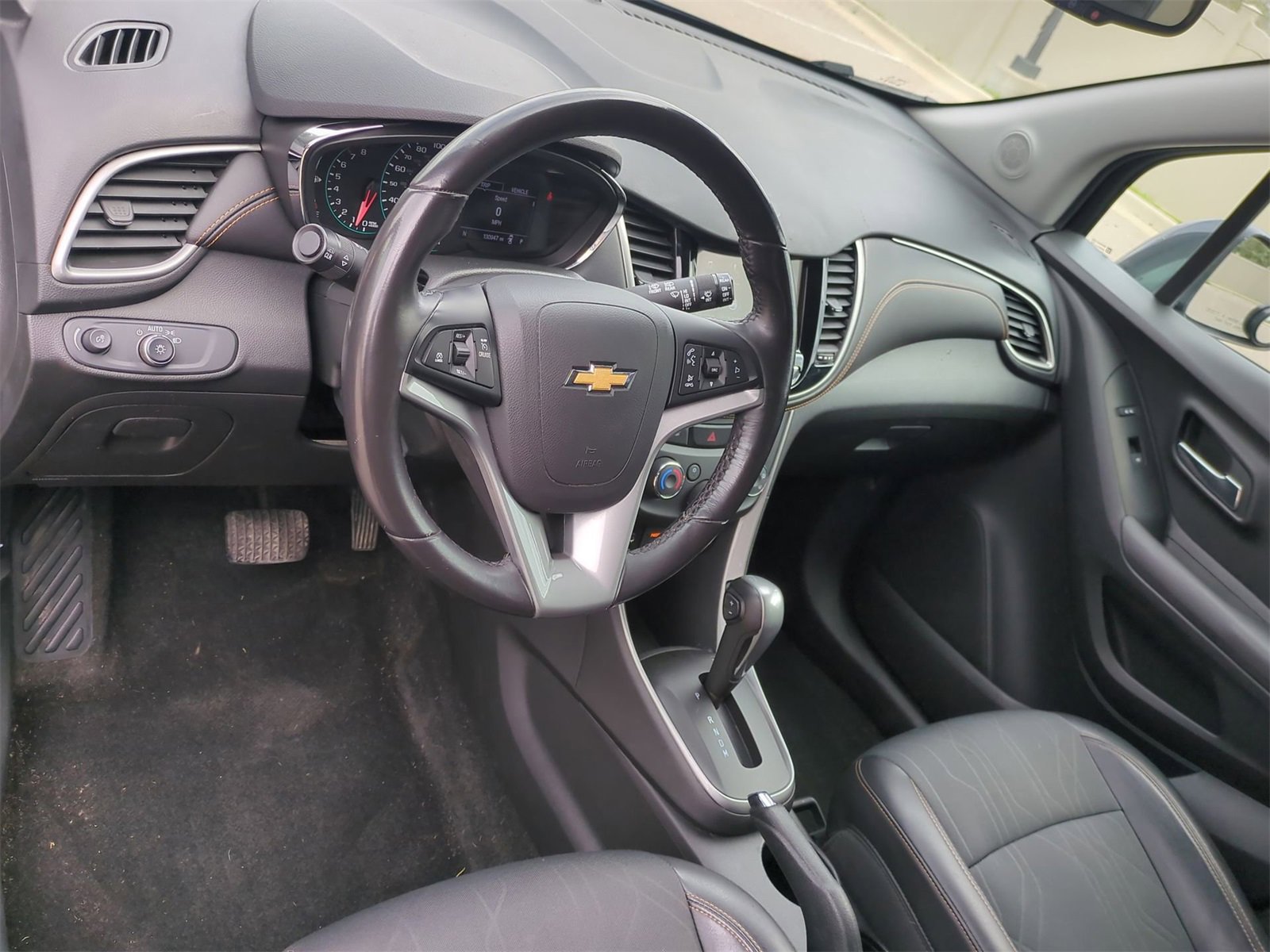 Thumbnail: 2018 Chevrolet Trax - 10