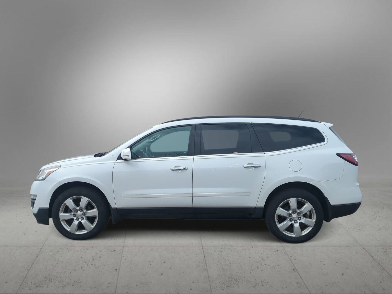 Thumbnail: 2017 Chevrolet Traverse - 5