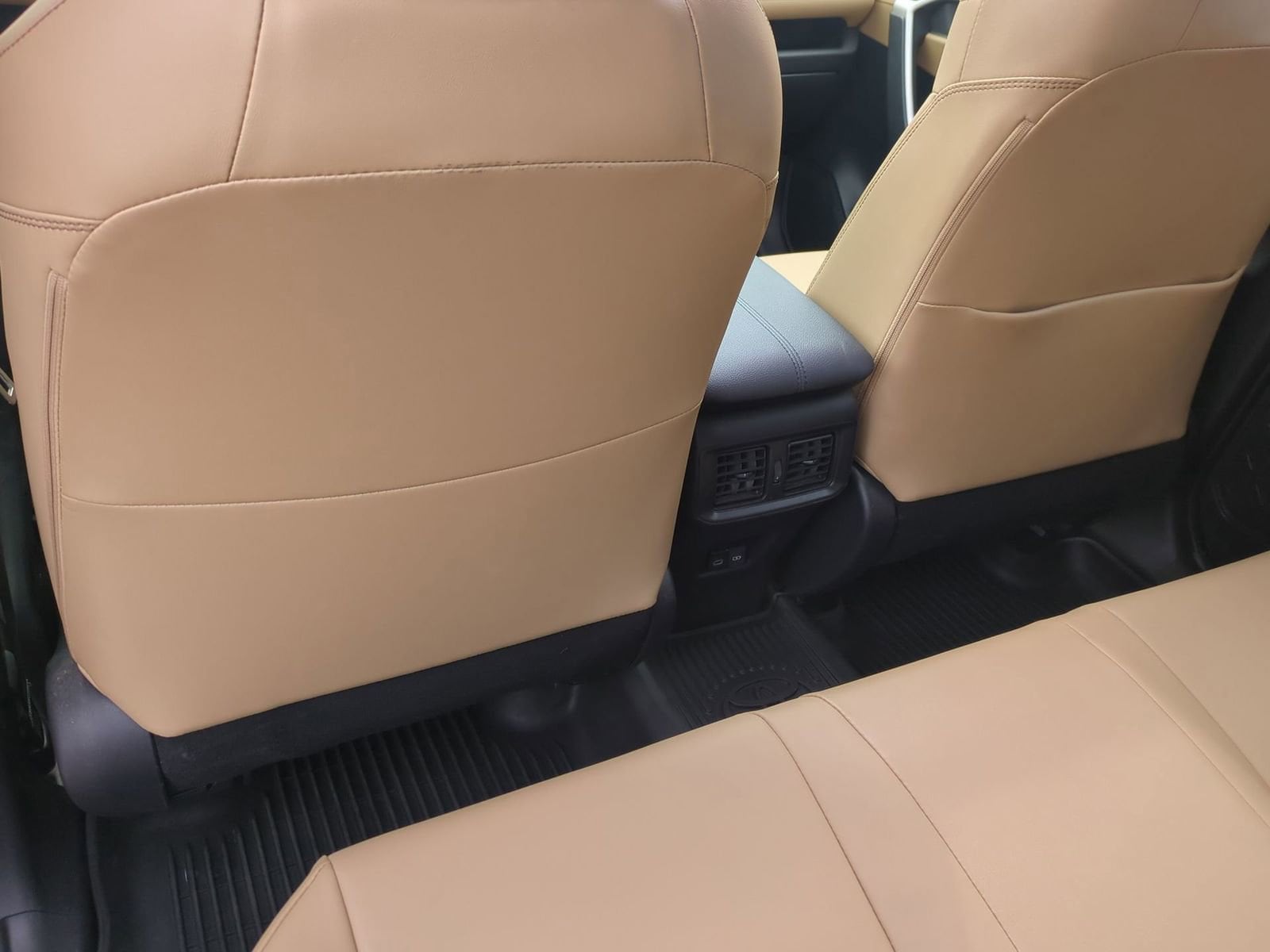 Thumbnail: 2024 Toyota RAV4 - 18