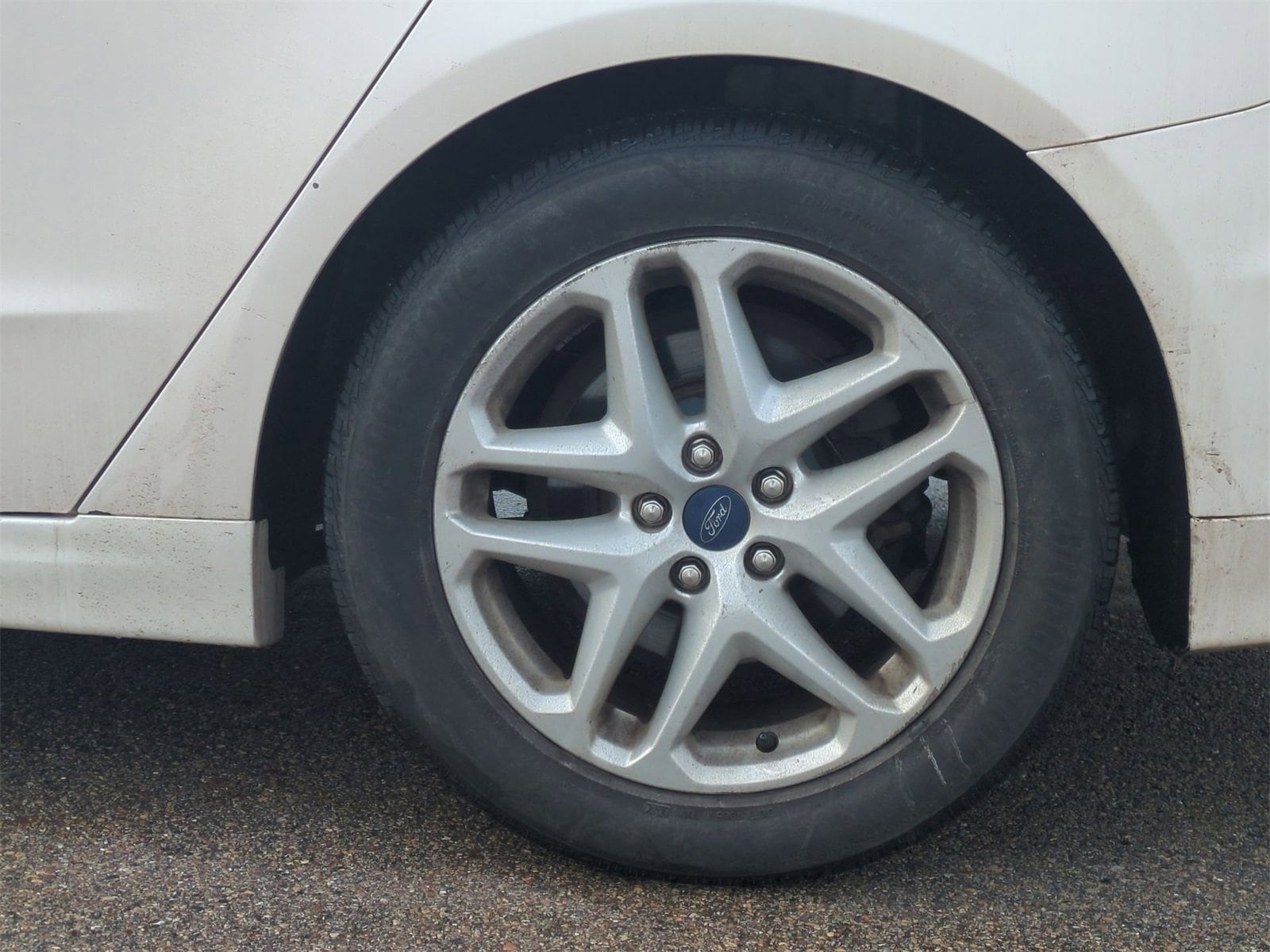 Thumbnail: 2013 Ford Fusion - 14