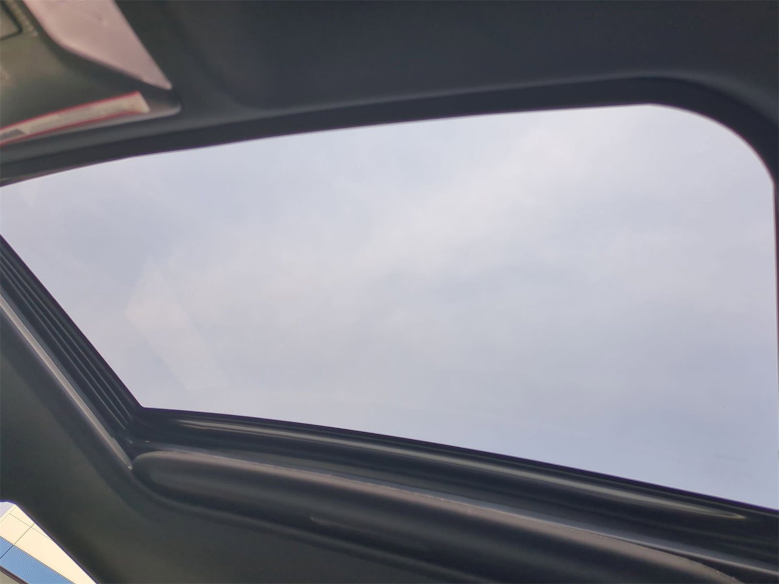 Thumbnail: 2022 Toyota RAV4 - 19