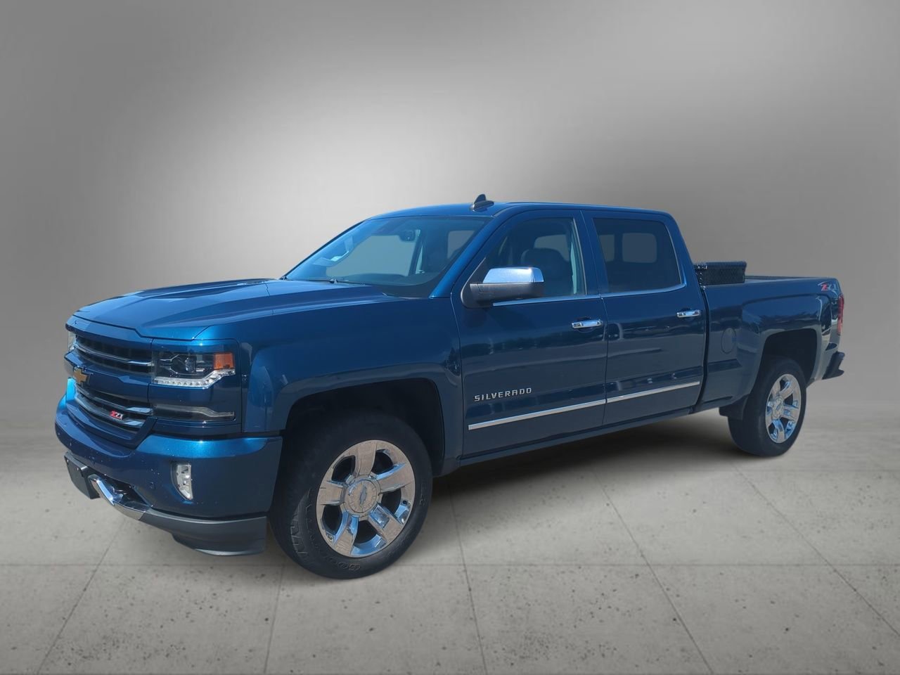 2018 Chevrolet Silverado 1500 LTZ photo 4
