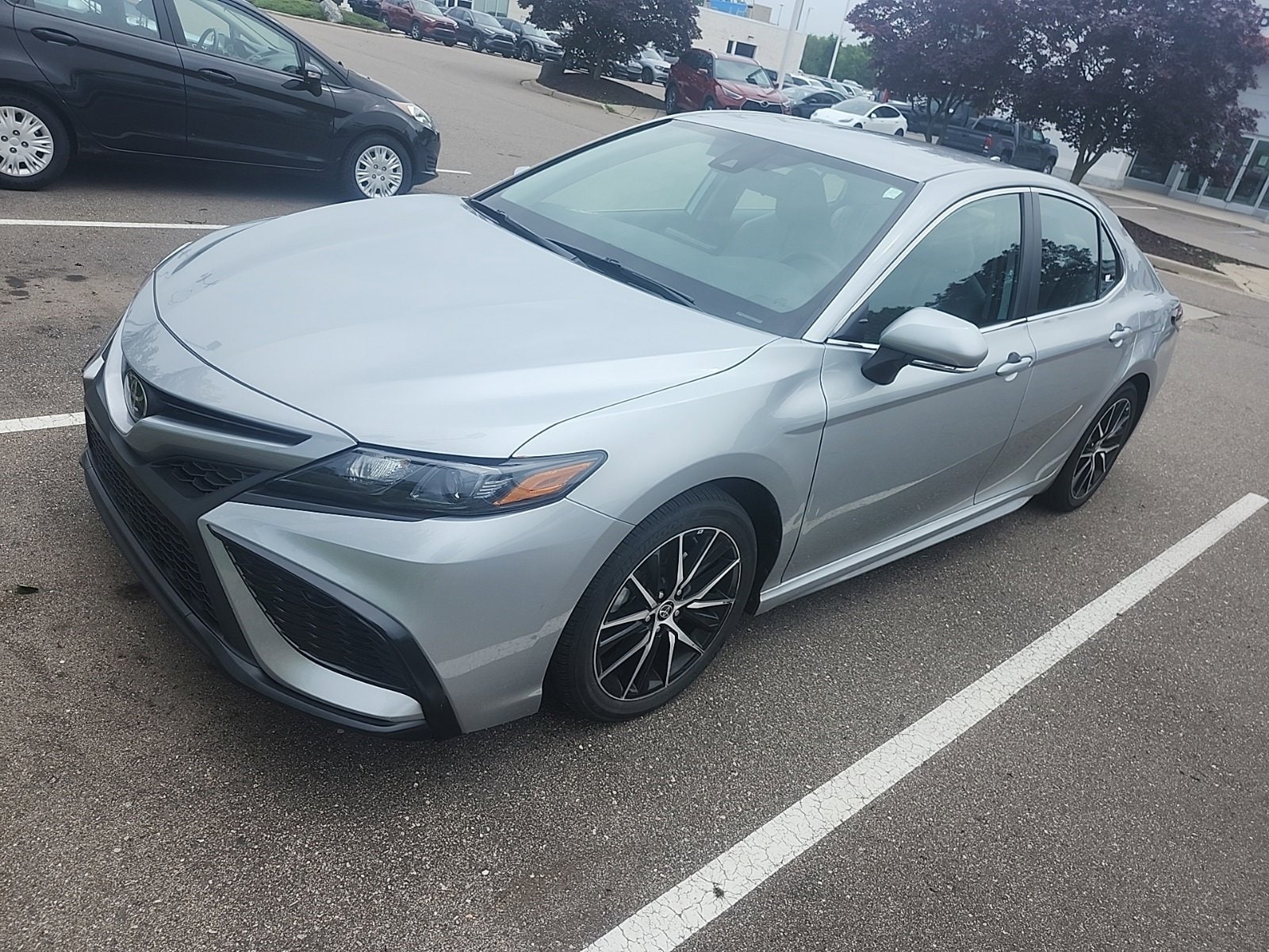 Thumbnail: 2022 Toyota Camry - 1