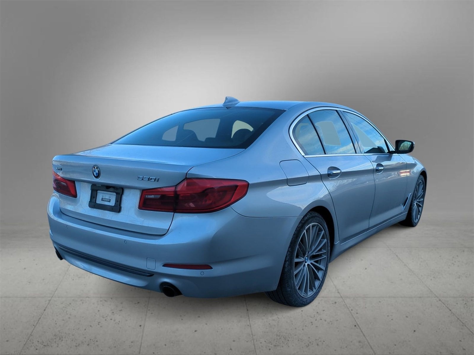 Thumbnail: 2018 BMW 5 Series - 8