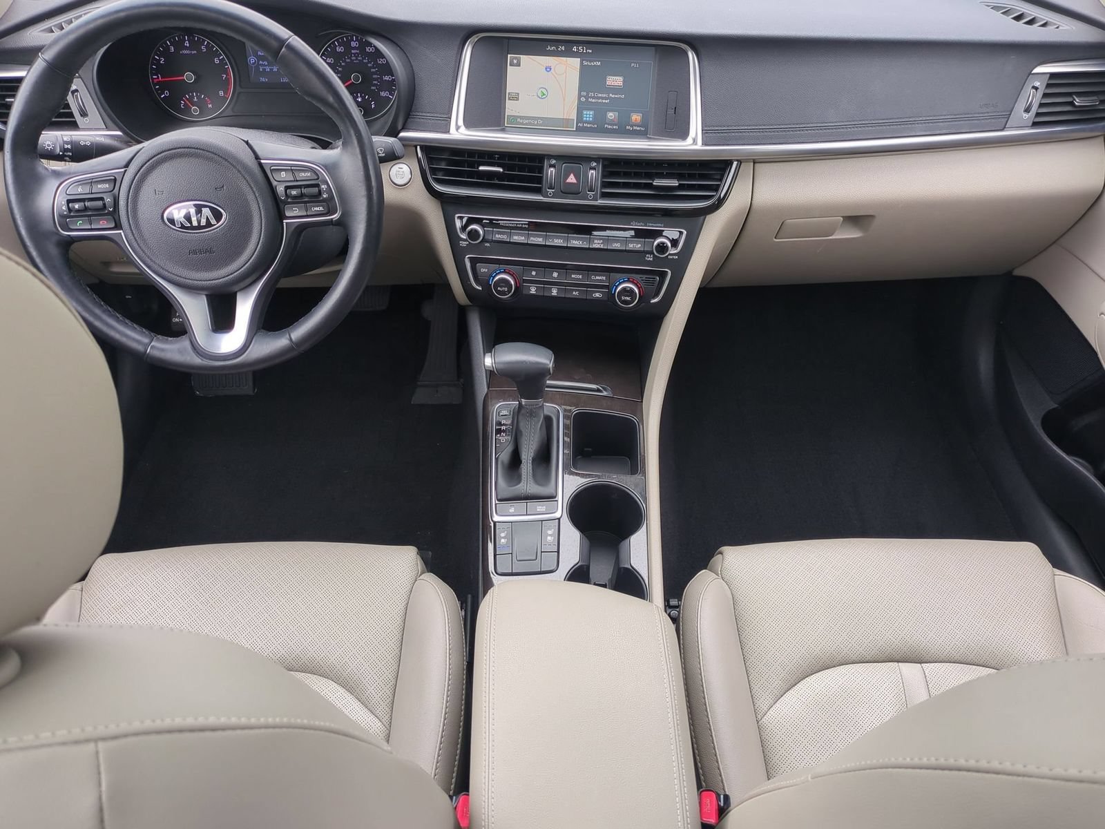 Thumbnail: 2017 Kia Optima - 15