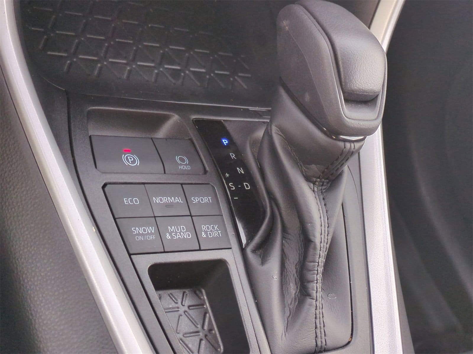 Thumbnail: 2025 Toyota RAV4 - 30