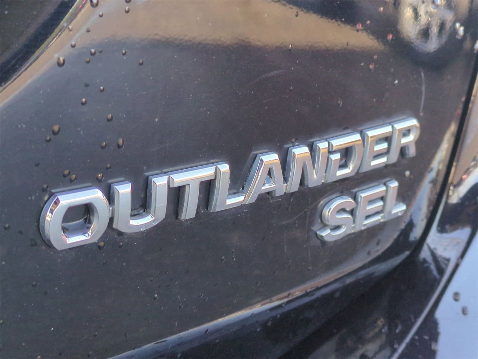 Thumbnail: 2017 Mitsubishi Outlander - 13