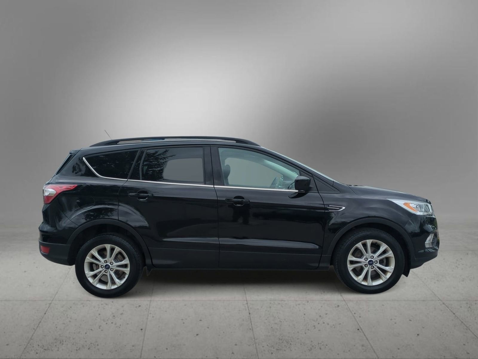 Thumbnail: 2018 Ford Escape - 9